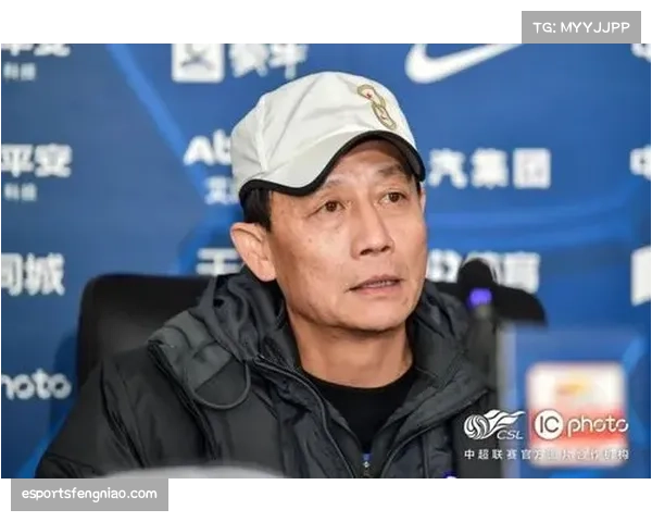 阿尔梅勒城老将经验丰富 带领年轻球员适应联赛节奏 阿尔梅勒城老将经验丰富 带领年轻球员适应联赛节奏